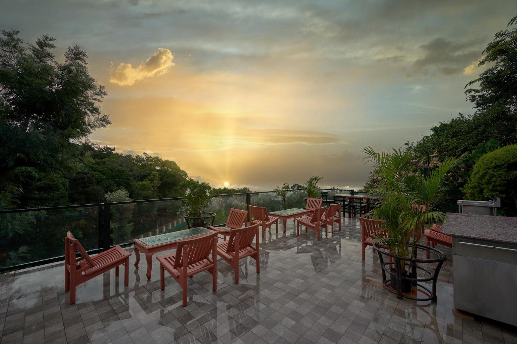 De Rock Jungle Living Resort Coonoor Exteriör bild